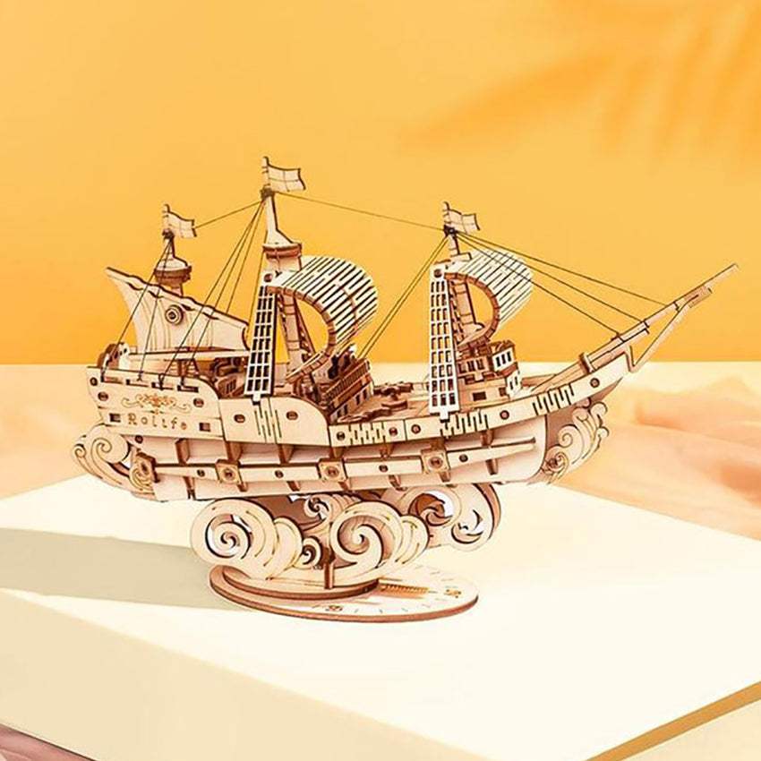 Sailing ship