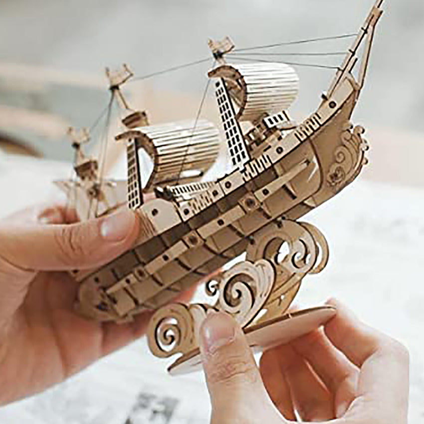 Sailing ship